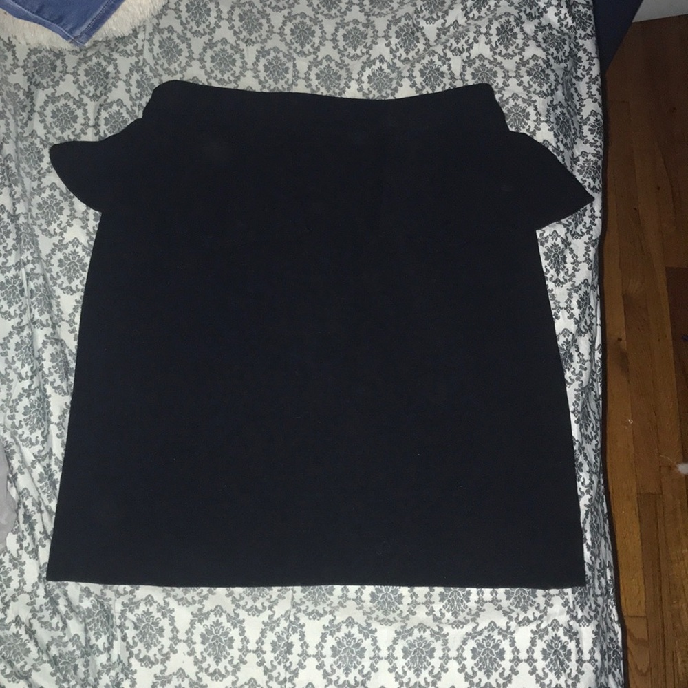 Forever 21 Size Small Black Skirt